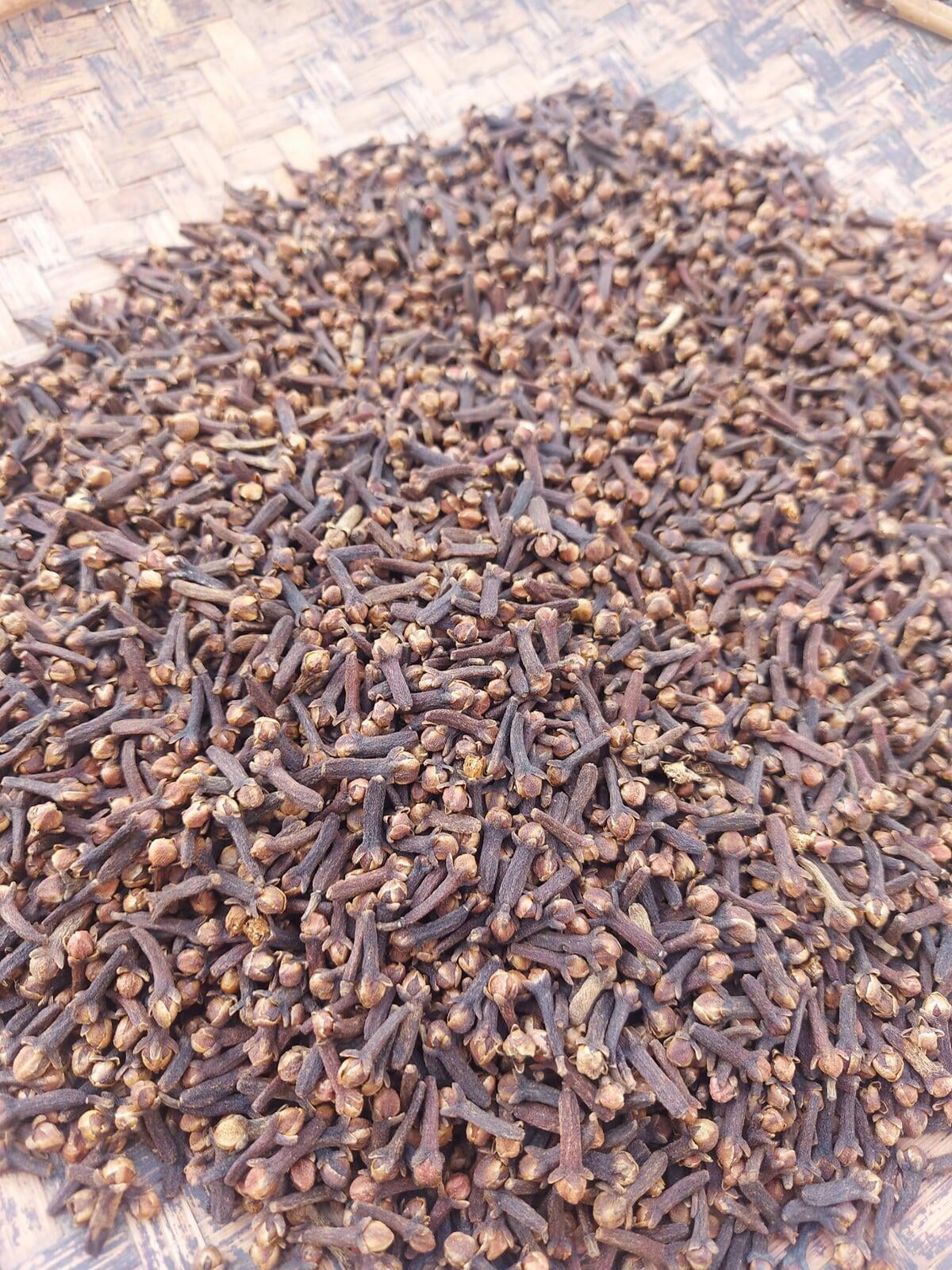 Cloves